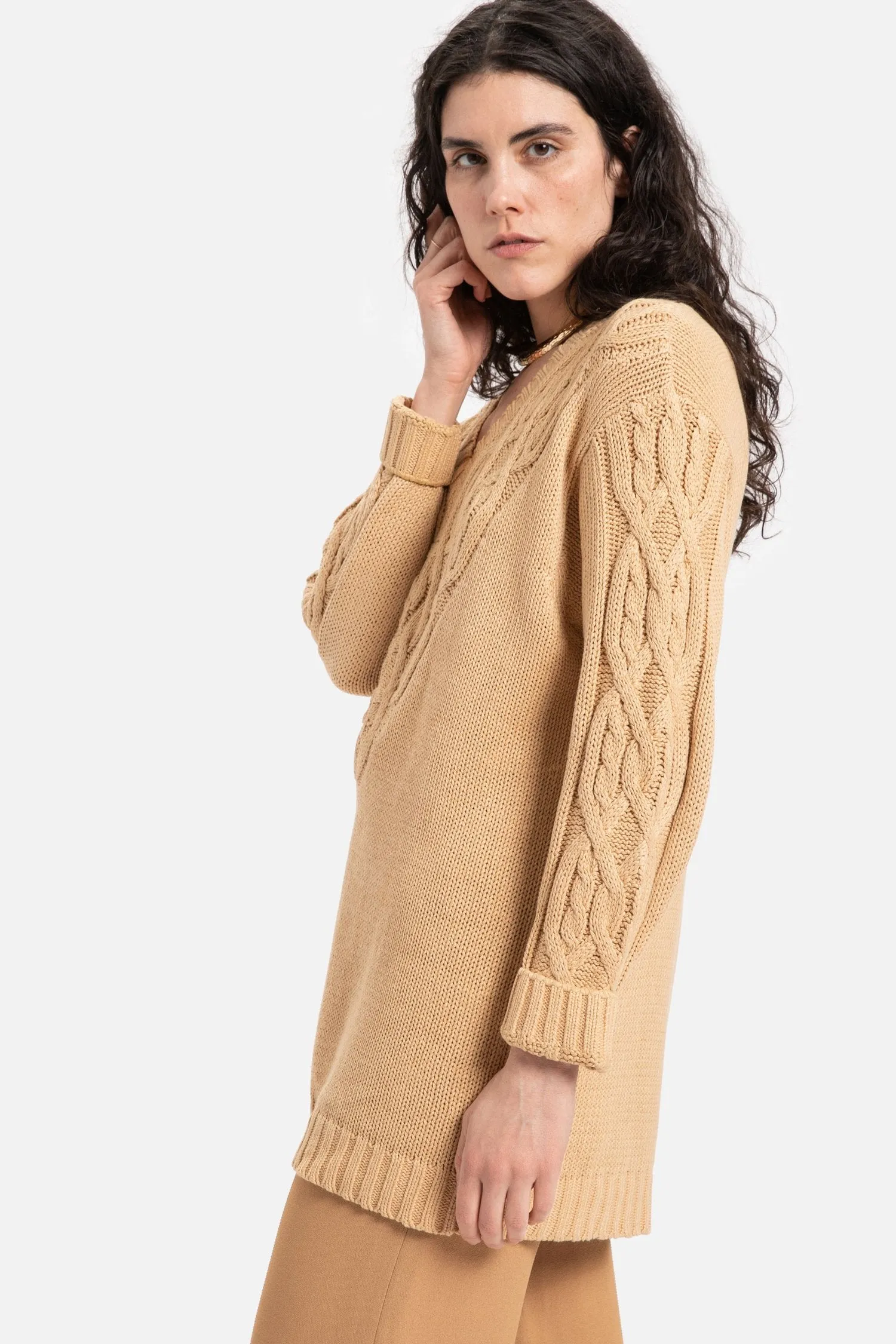 80s Dijon Cable Knit V-Neck Sweater M