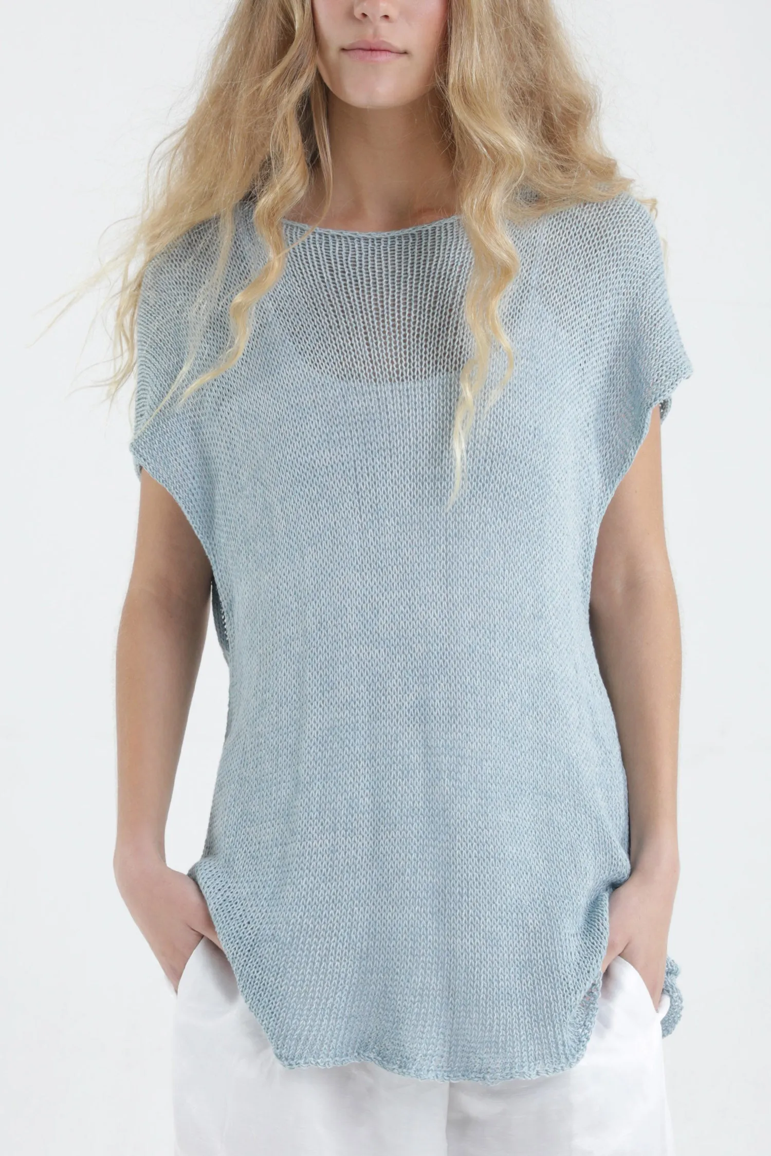 Aqua Loose Giza Bamboo & Cotton sleeveless knit top