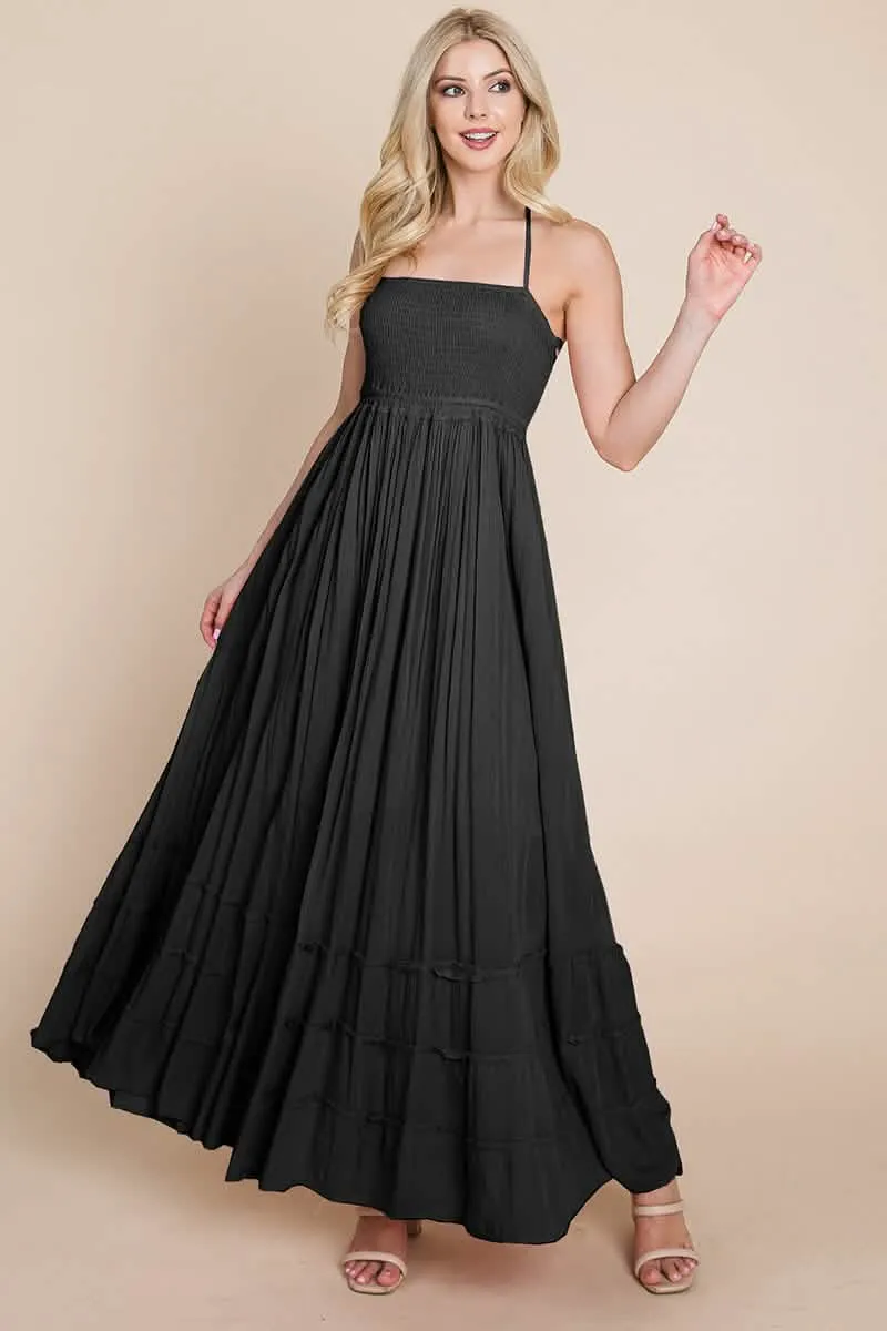 Backless Bohemian Pleated Maxi Dress with Stylish Smocked Accents