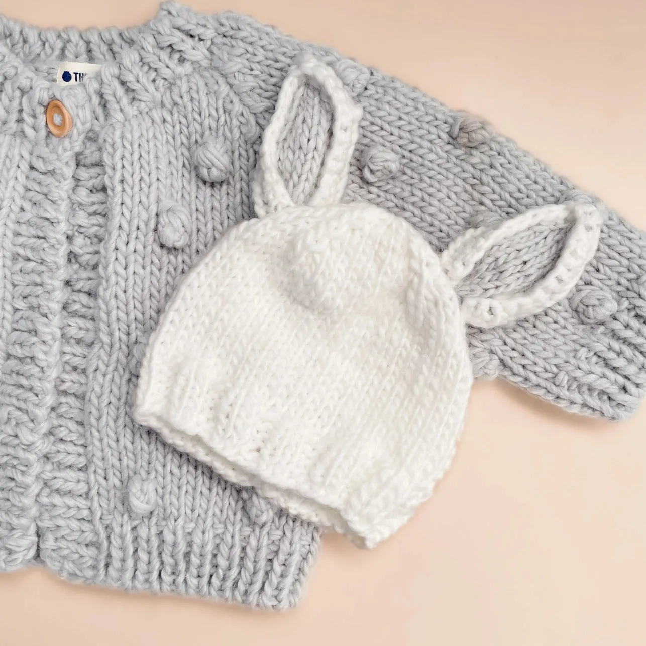 Bailey Bunny Knit Hat, White   Bowie Grey