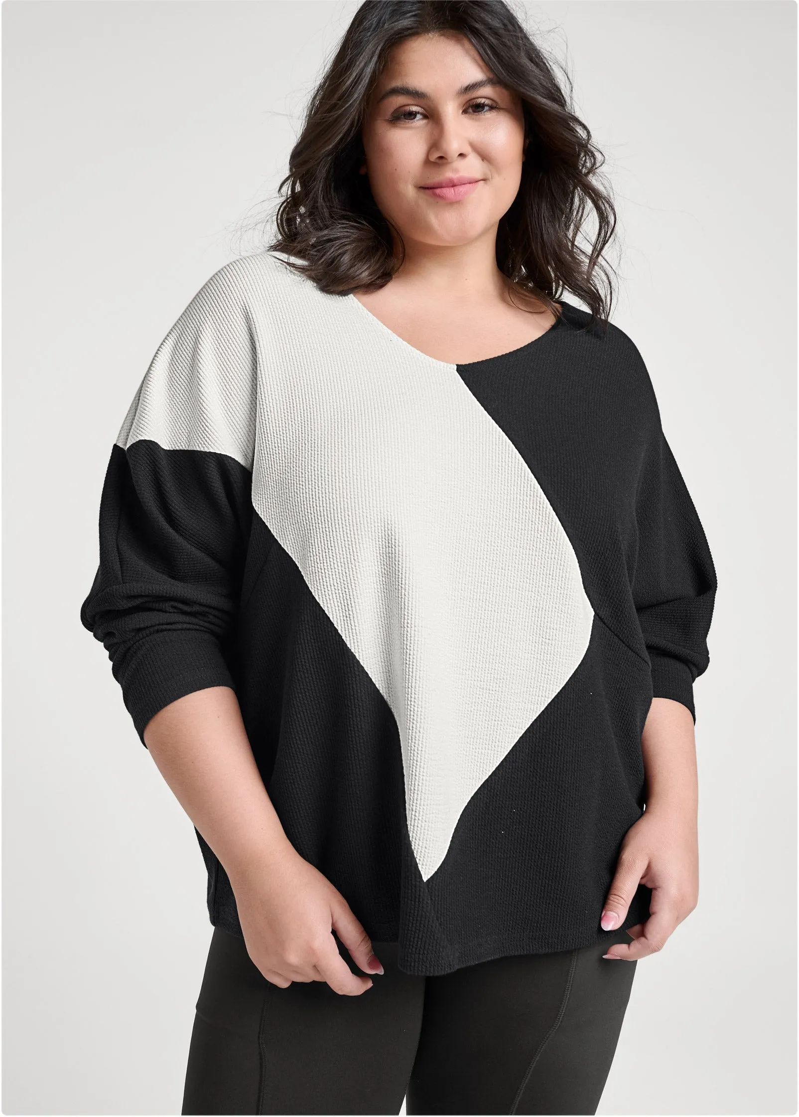 Color Block Oversized Top - Black & White