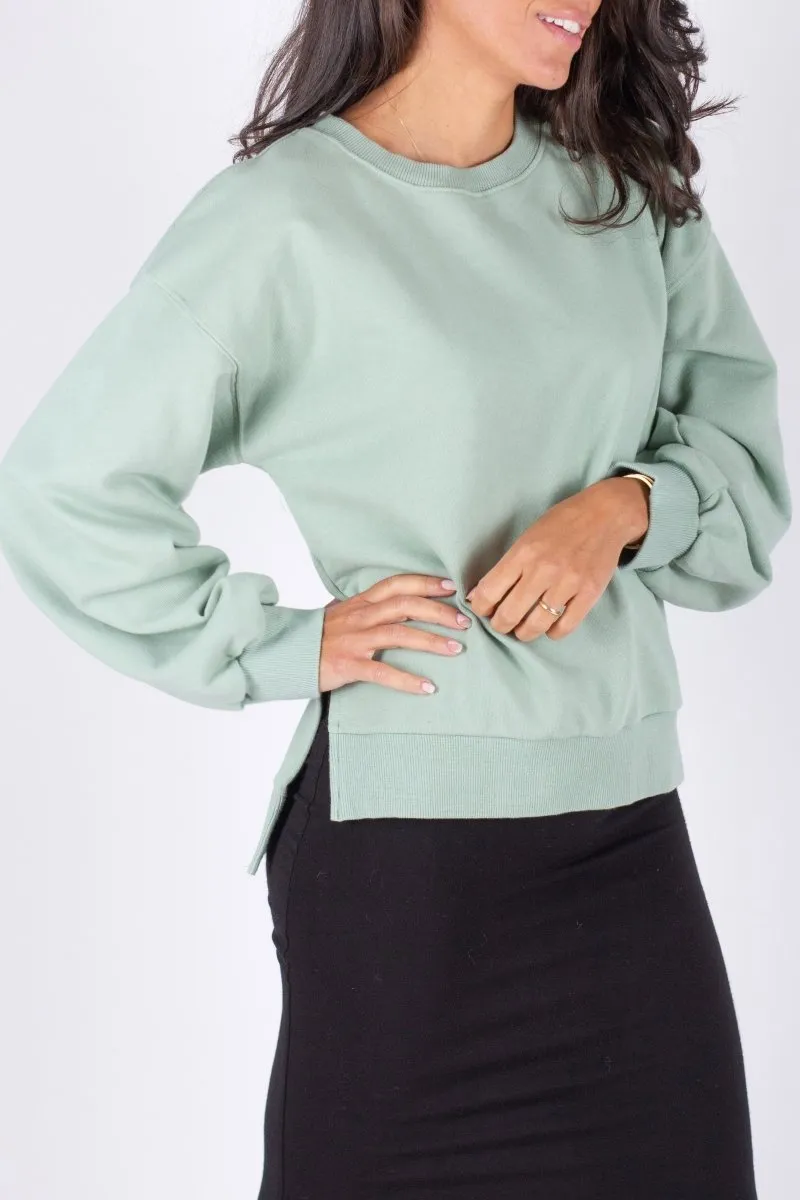 CREWNECK SIDE SLIT SWEATSHIRT (LIGHT GREEN)