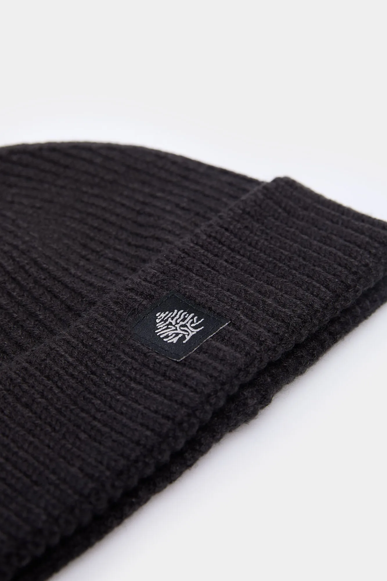 Essential Ribbed Beanie Hat - Black