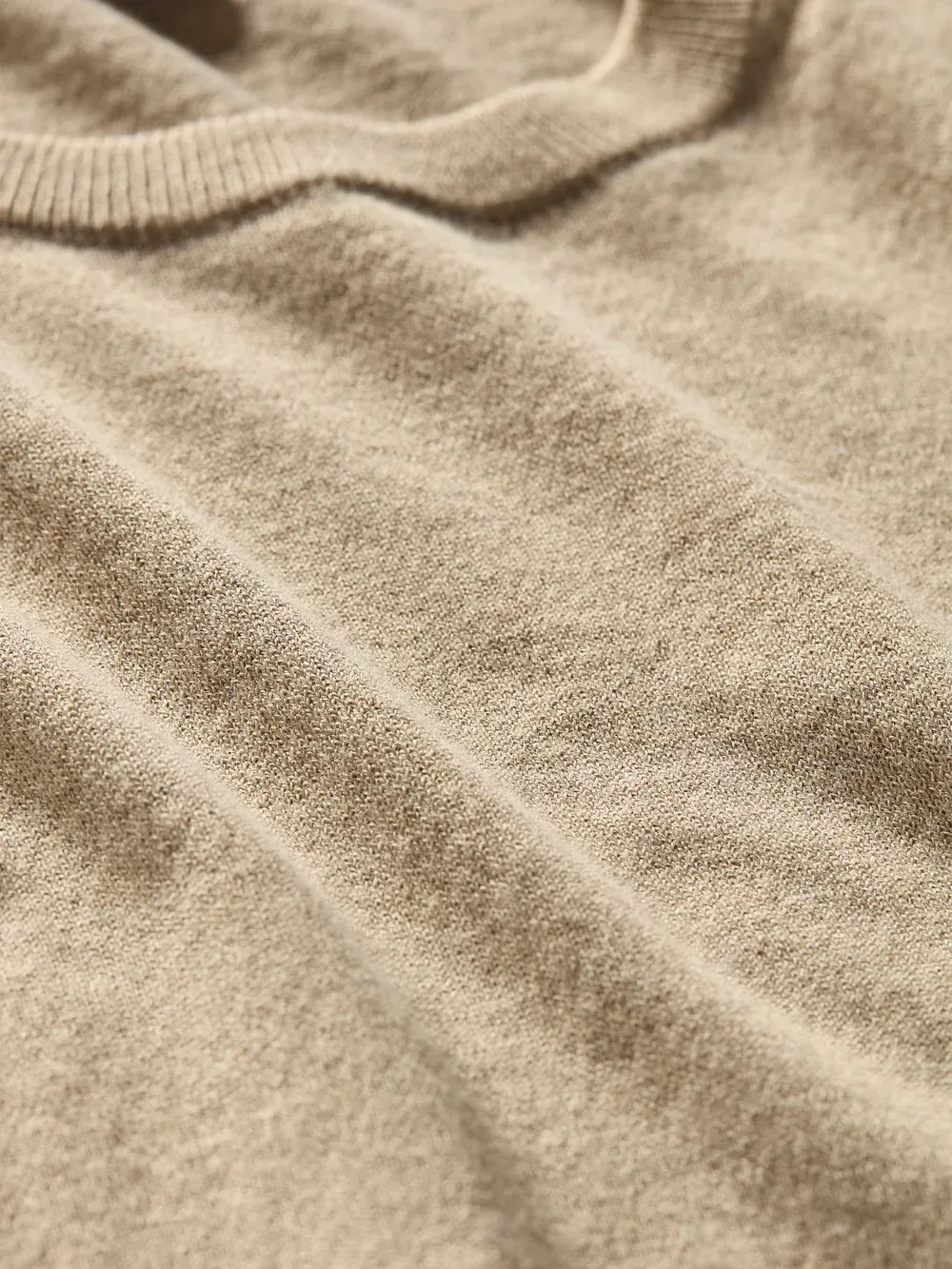 Faherty Movement Crewneck Sweater - Soft Dune Heather