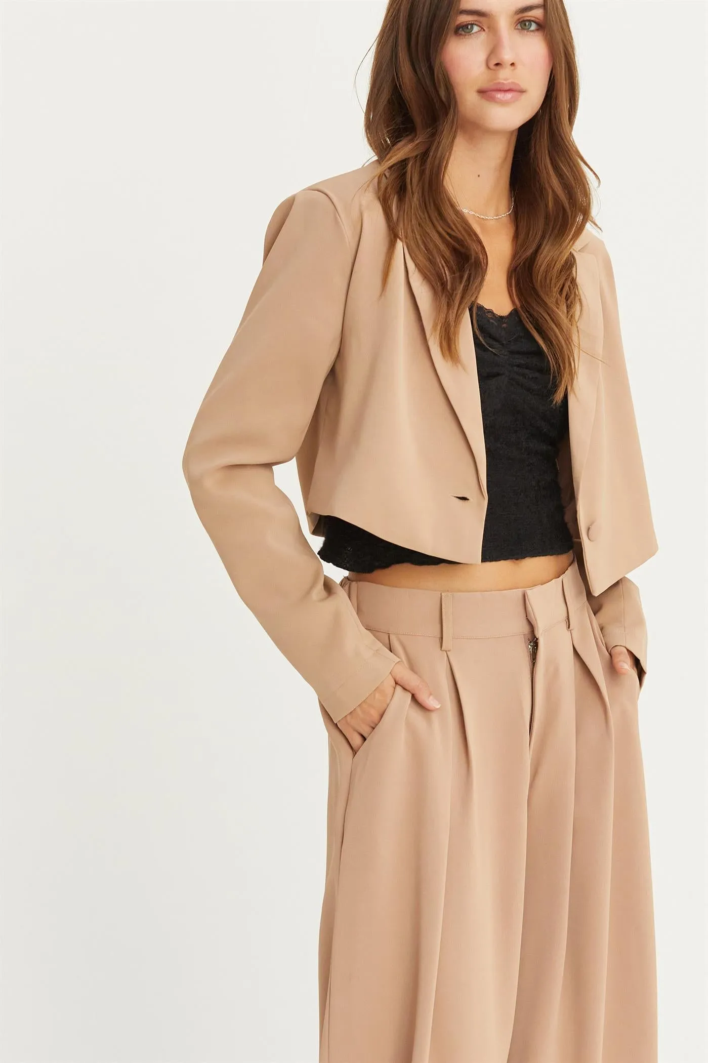 HF24G120-SET-CROPPED BLAZER AND WIDE LEG PANTS SET