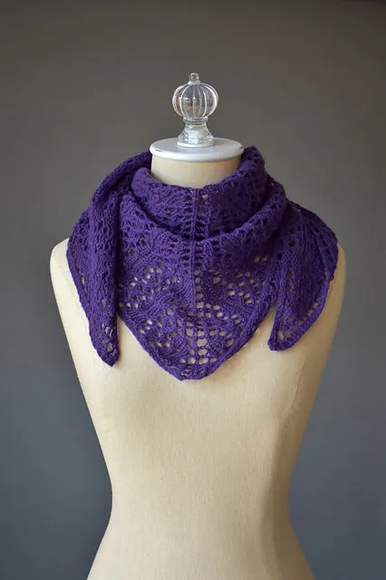 Hyacinth Shawlette by Rachel Brockman *Universal Pattern*