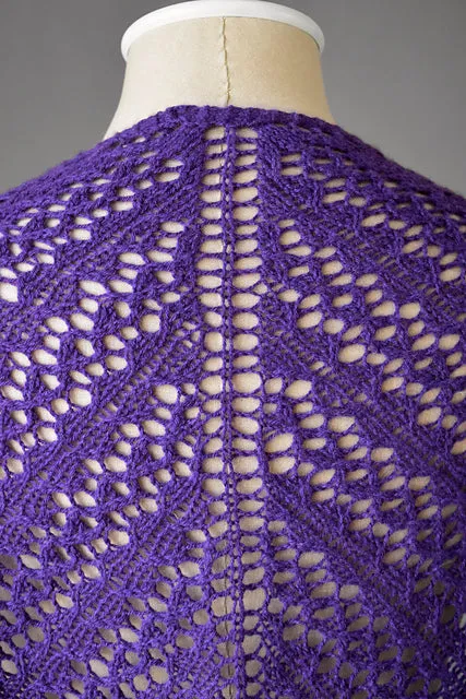 Hyacinth Shawlette by Rachel Brockman *Universal Pattern*