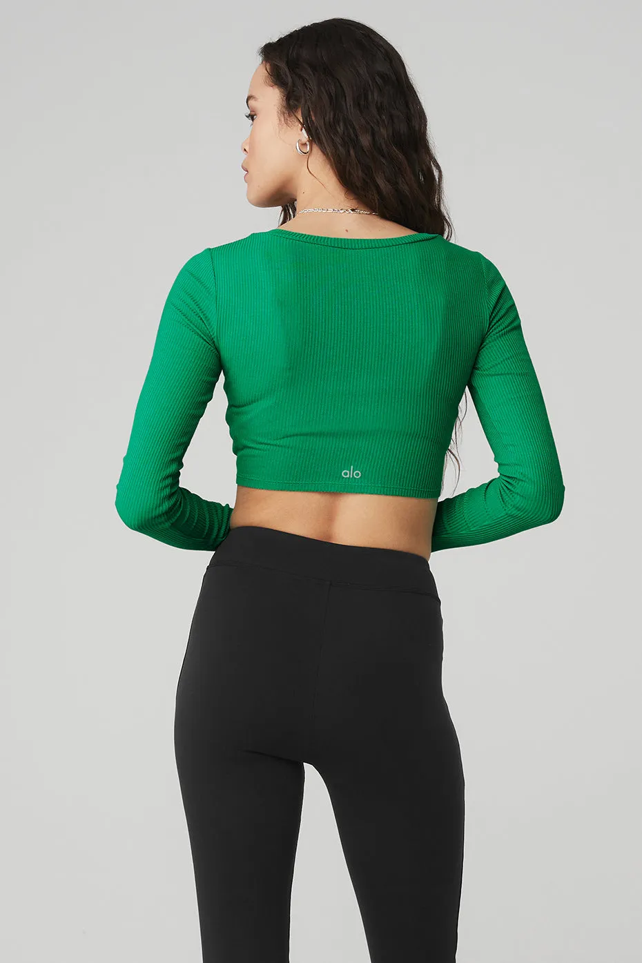 Ribbed Cinch Cropped Long Sleeve - Green Emerald