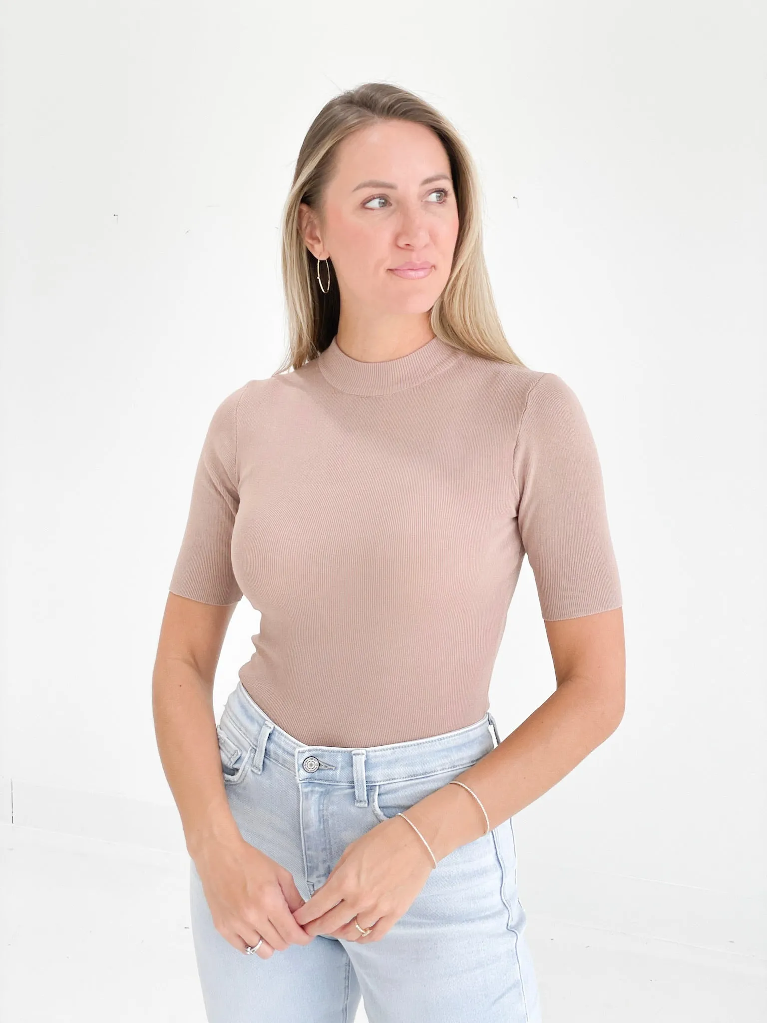 Sessums Mockneck Top - Light Taupe