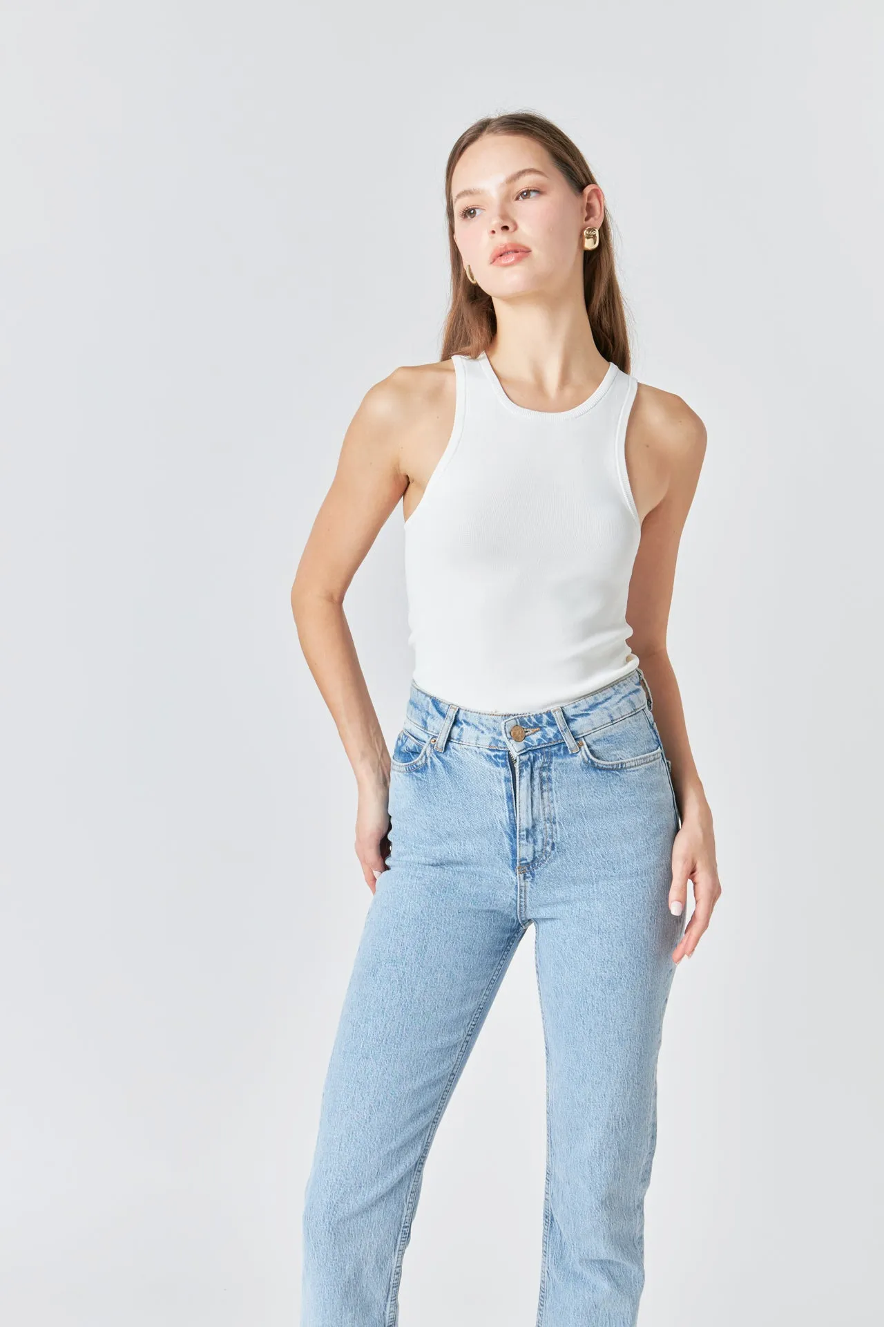 Sleeveless Basic Knit Top