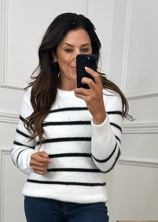 Snow White/Black Stripe Pullover