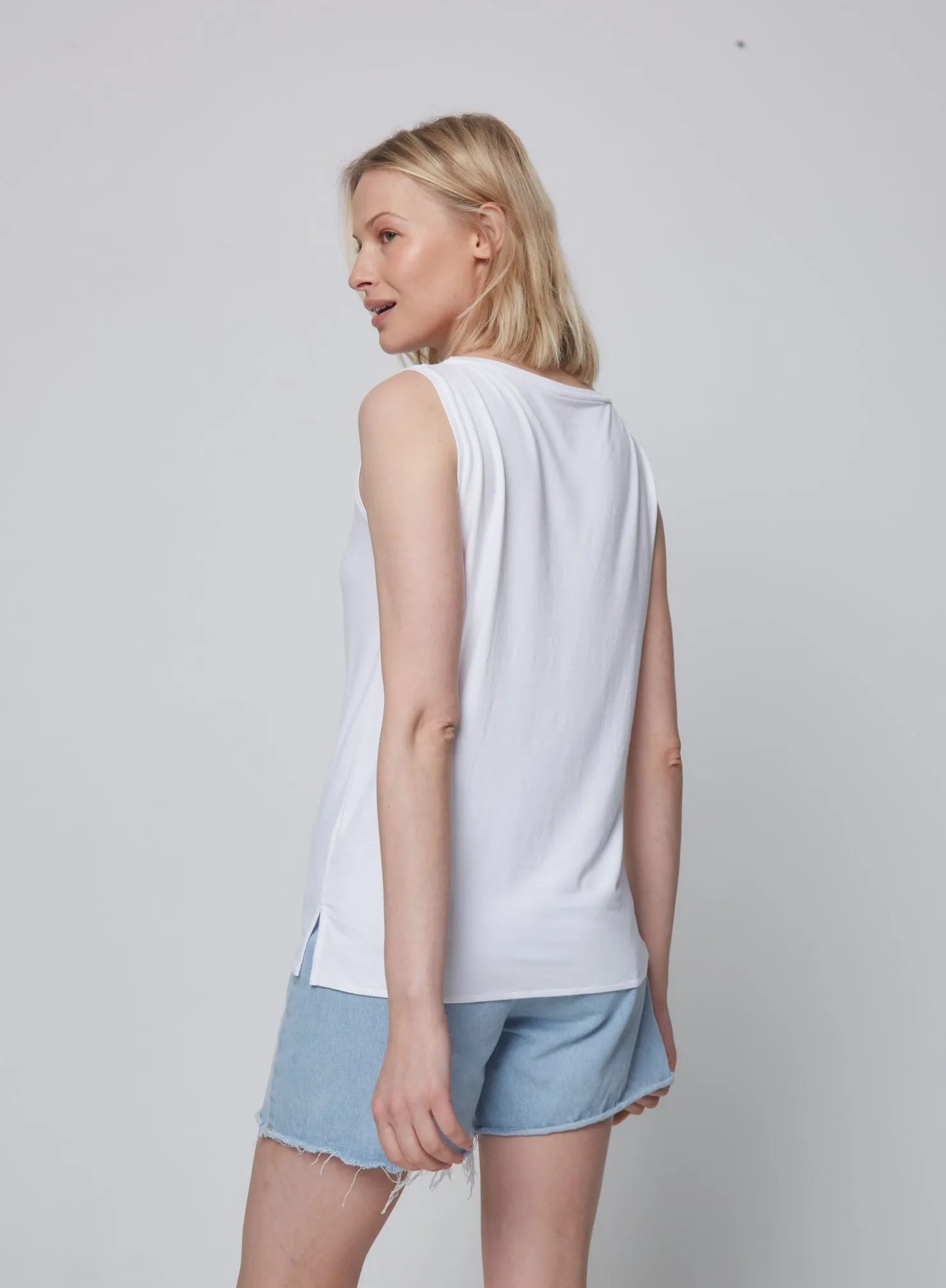 Soft Touch Semi Relaxed Boatneck Tank