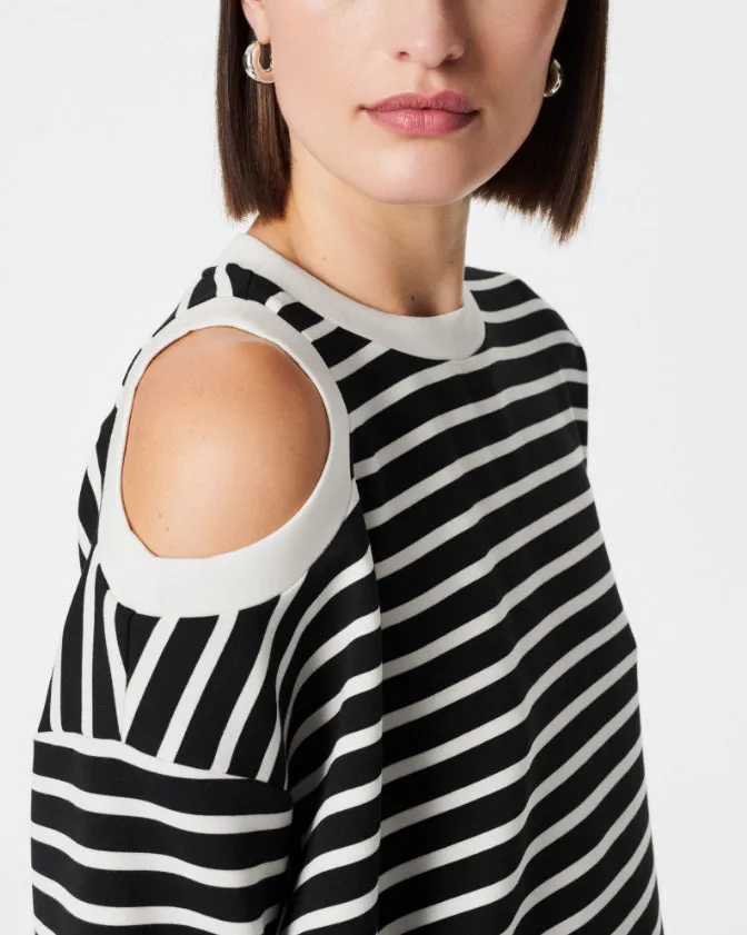 SPANX - AIRESSENTIALS COLD SHOULDER TOP