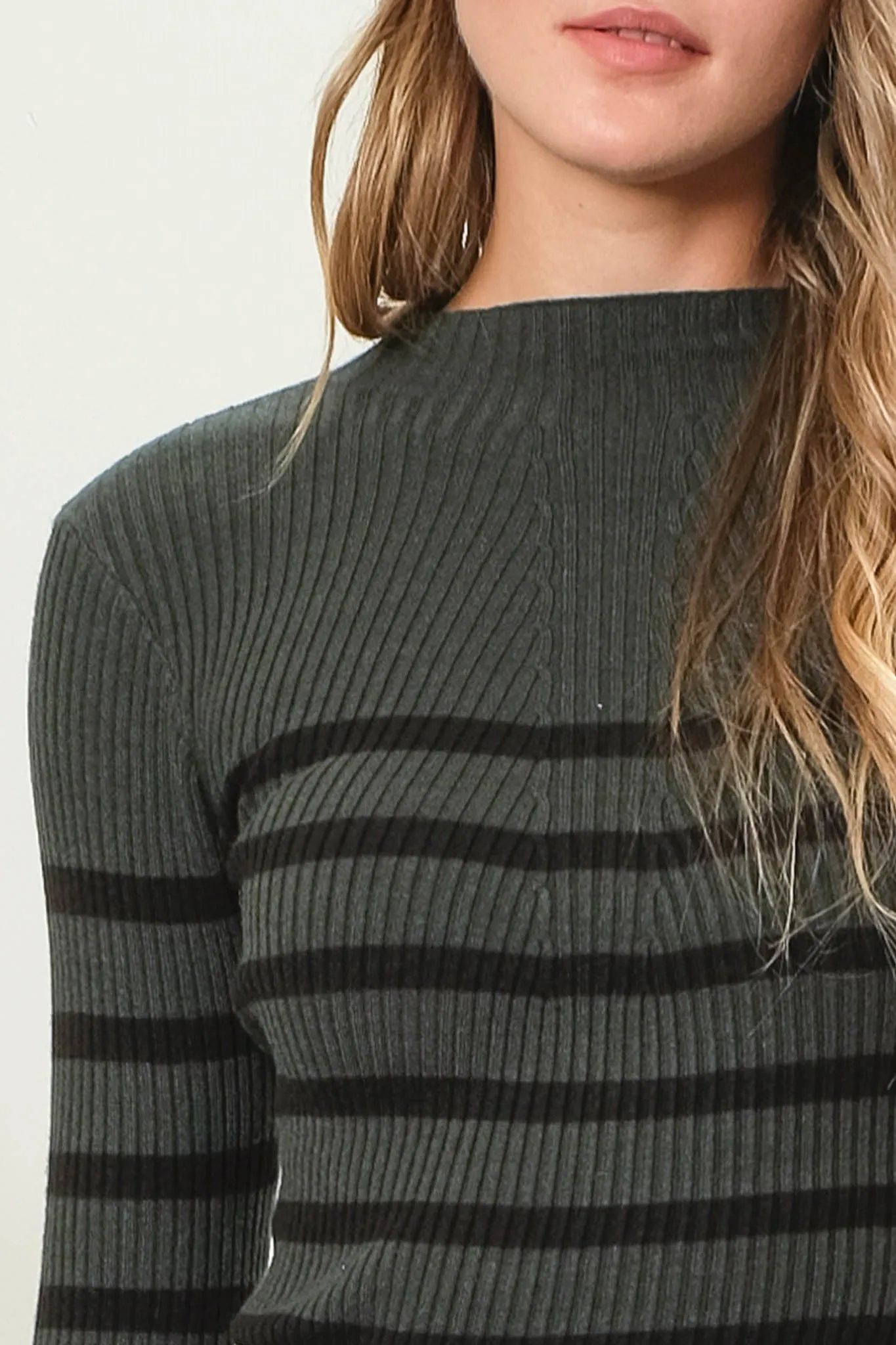 STRIPE MOCK NECK LONG SLEEVE KNIT SWEATER