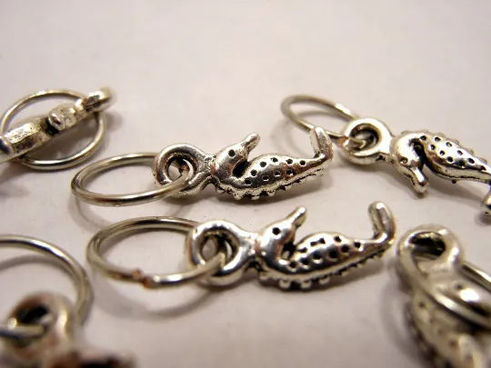 Tiny Seahorses: Set of 6 Stitch Markers