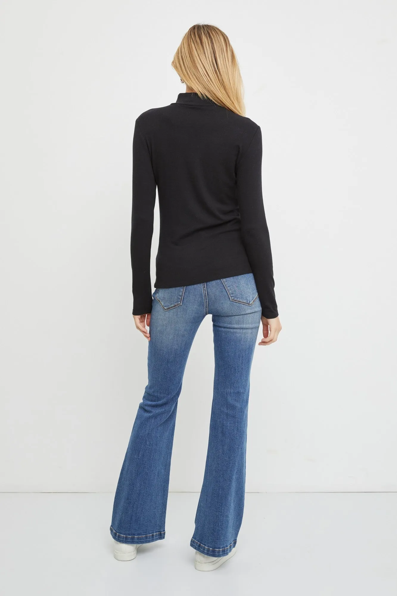 Turtle Neck Knit Top