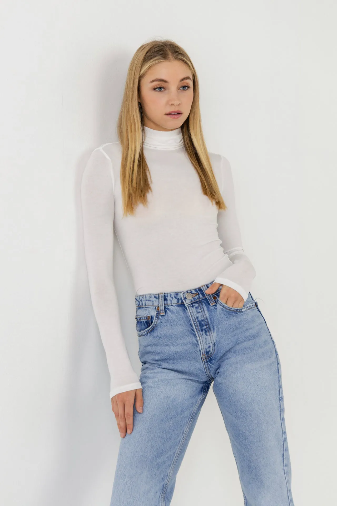 Turtle neck Long Sleeve Knit Top